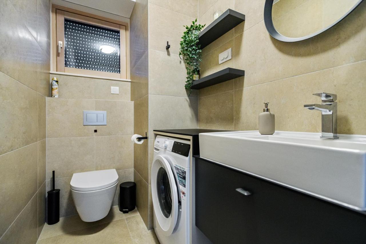 Luxury Sunset - With Garage And Balcony Apartman