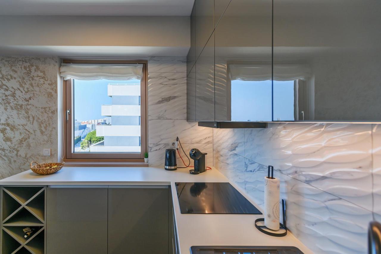Luxury Sunset - With Garage And Balcony Zadar